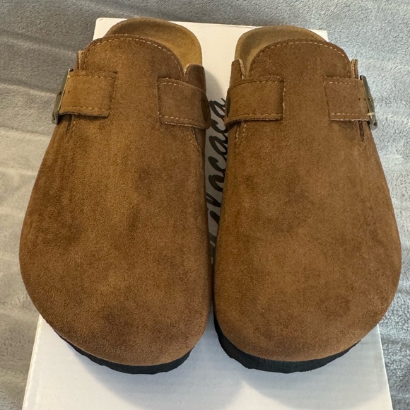 Milocaca Brown Adjustable Buckle Faux Suede Clogs Size 6 - Picture 2 of 9
